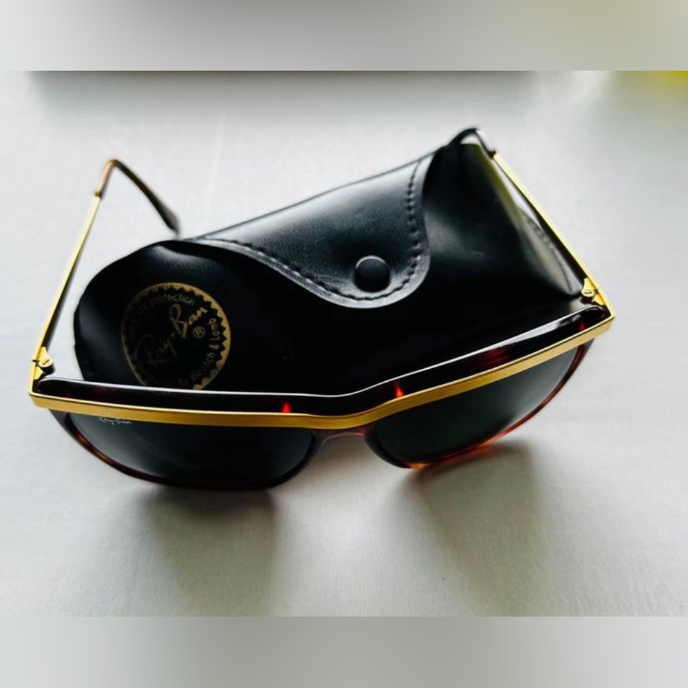 VINTAGE B&L RAY-BAN